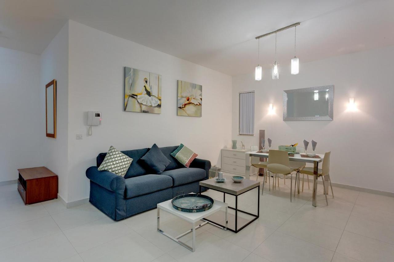 Modern Apartment In The Best Location, Perfect For Families Sliema Exterior foto